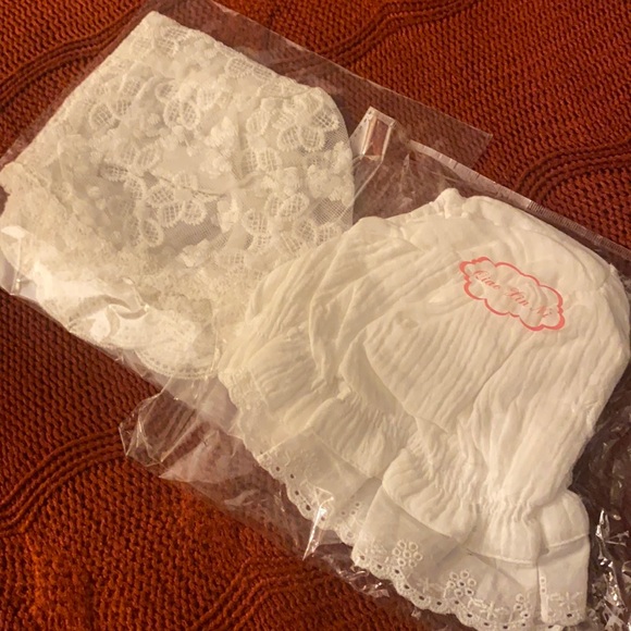 Baby bonnets - Picture 1 of 3